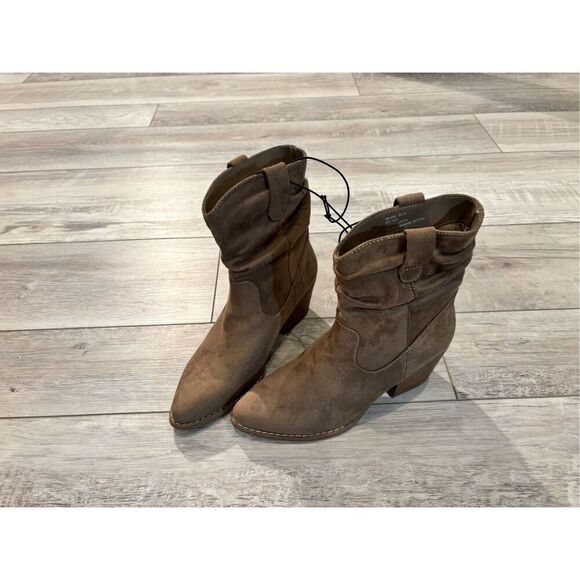 a.n.a Womens Delia Porchini Stacked Heel Slouch Boots Size 6 - Picture 1 of 10
